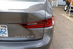 2016LexusIS300-5
