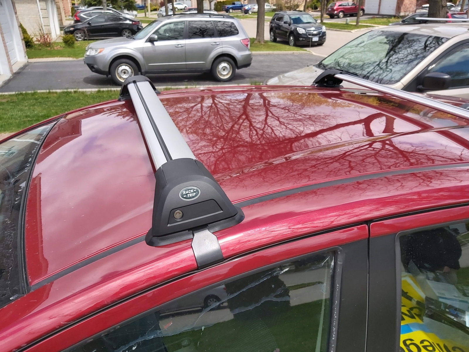 2017 Nissan Versa Note Bare Roof Rack - RackTrip - Canada Car Racks and