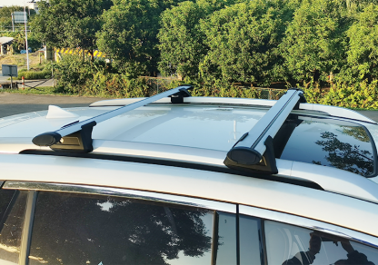 Universal Aerodynamic Medium Duty Car Top Crossbars for Vehicle With Raised Rails (Stick Out ) 8